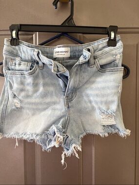 FLYING  MONKEY - Los Angeles. Light Wash Distressed Denim Shorts - Women's